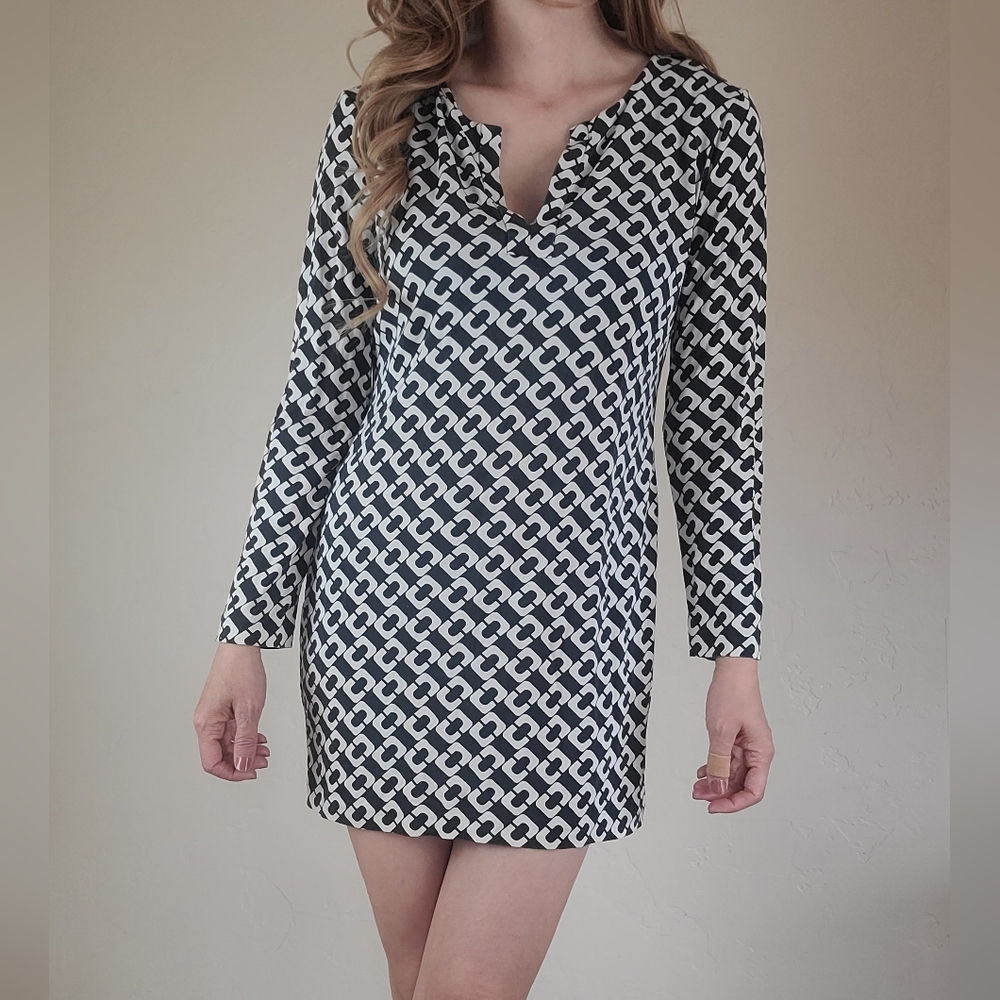 Diane Von Furstenberg long sleeve cute office mini dress work attire size 8
